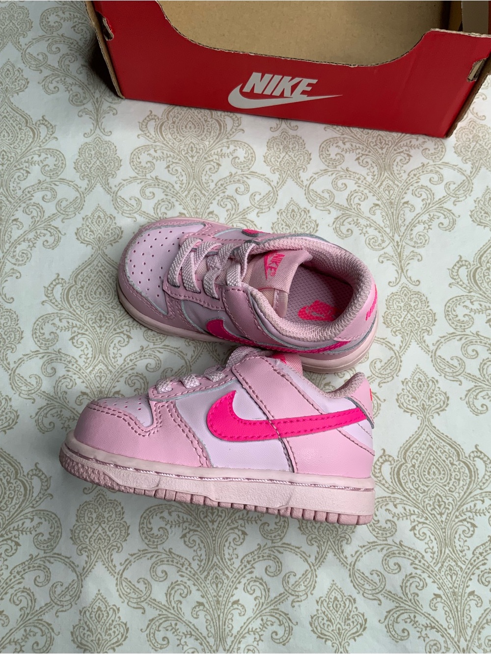 Nike Dunk Low Toddler Girls Size 4C Pink Foam Hyper Pink Sneakers - Picture 7 of 11